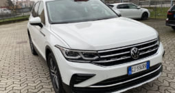 VOLKSWAGEN Tiguan 1.5 TSI Elegance