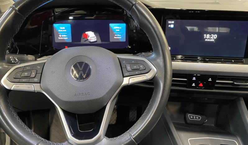 VW Golf 8 1.5 TSI bianca