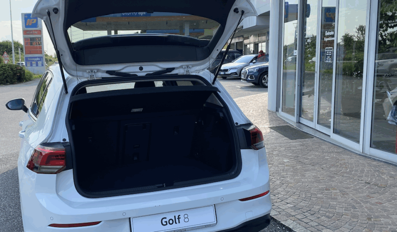 VW Golf 8 1.5 TSI bianca