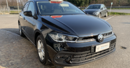 VOLKSWAGEN Polo life 1.0